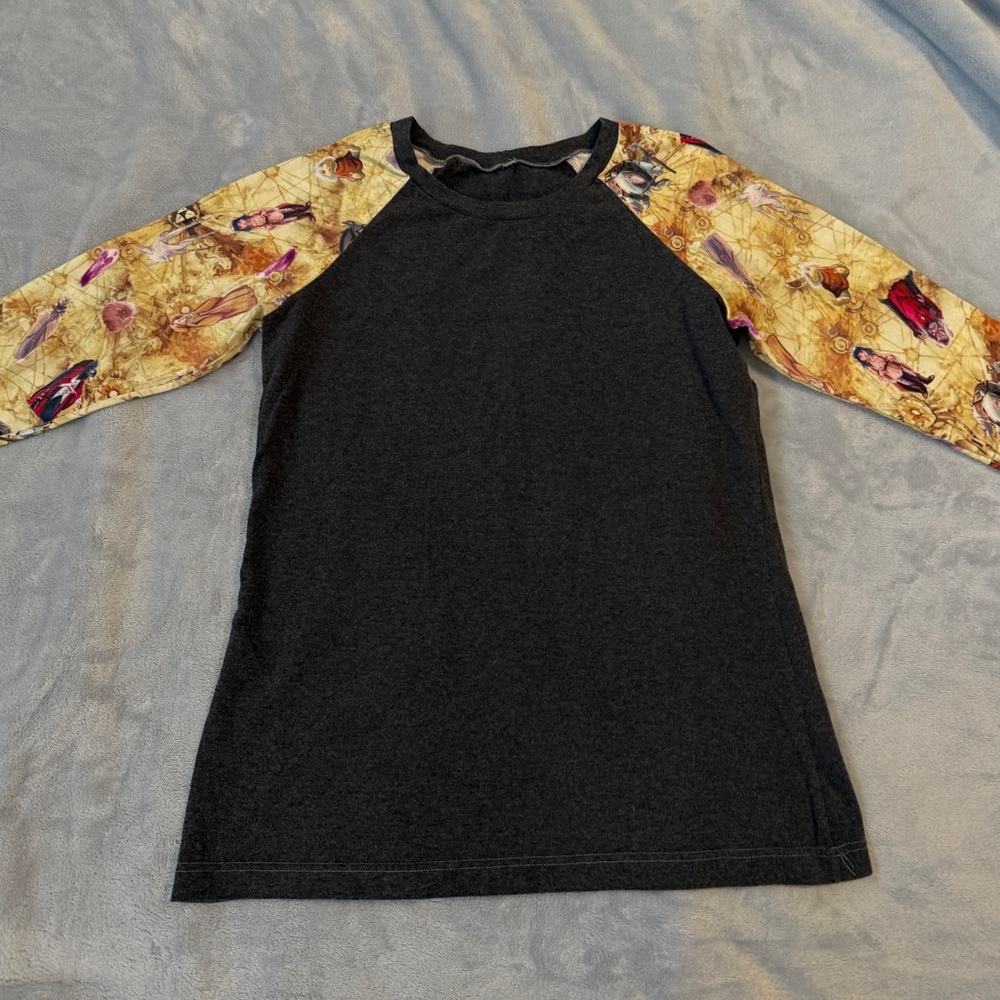 Dark Crystal Graphic Raglan Shirt with 3/4 Sleeves